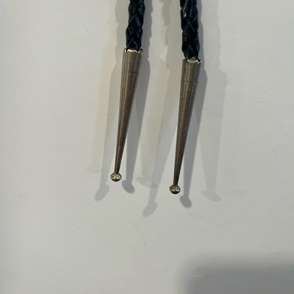 Vintage Lloyd Oliver Sterling Silver and Turquoise Bolo Tie - Picture 5 of 5